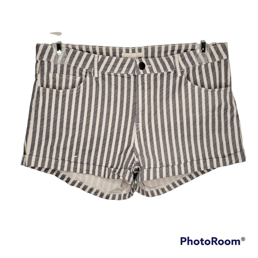 H&M Striped Shorts